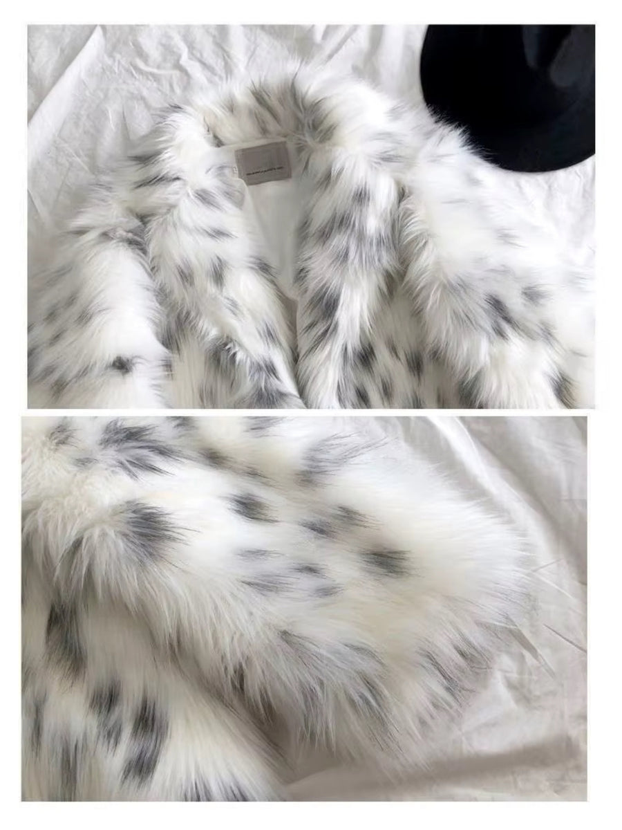 FUR COAT